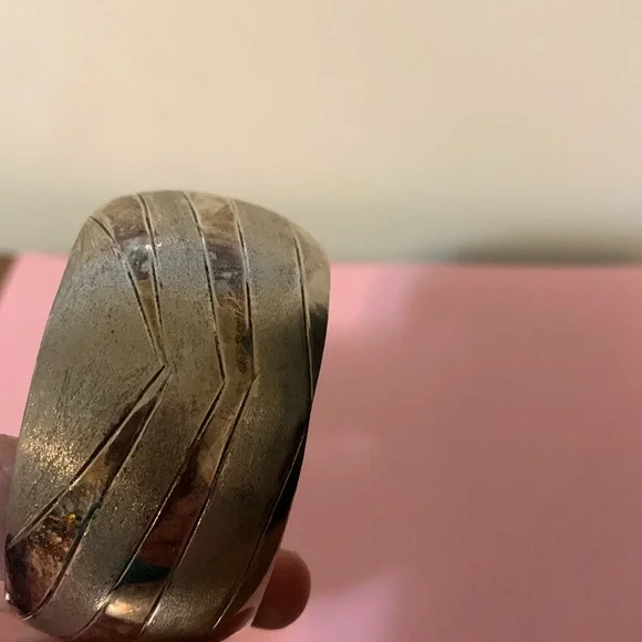 Cuff bracelet* - Picture 6 of 6